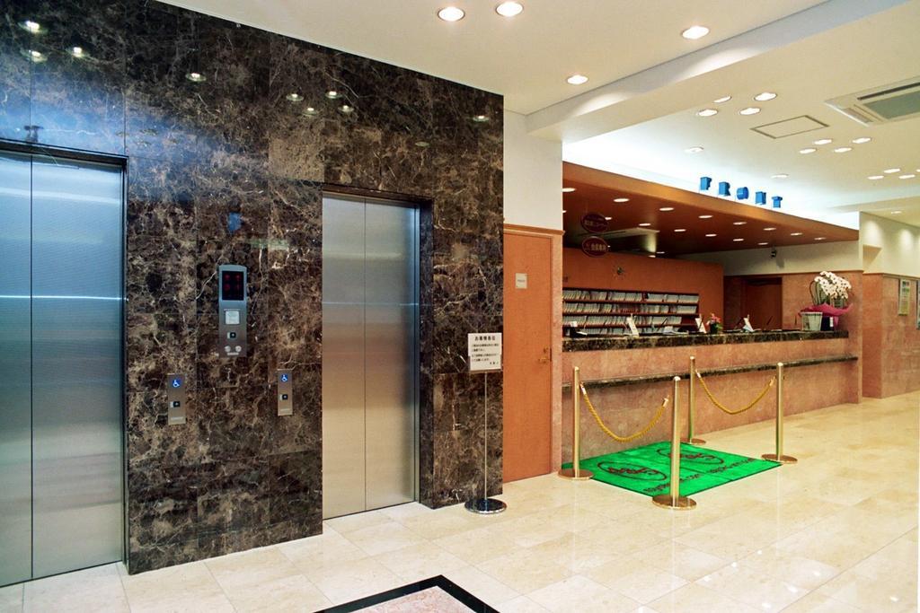 Toyoko Inn Tokyo Monzen-Nakacho Eitaibashi Eksteriør bilde